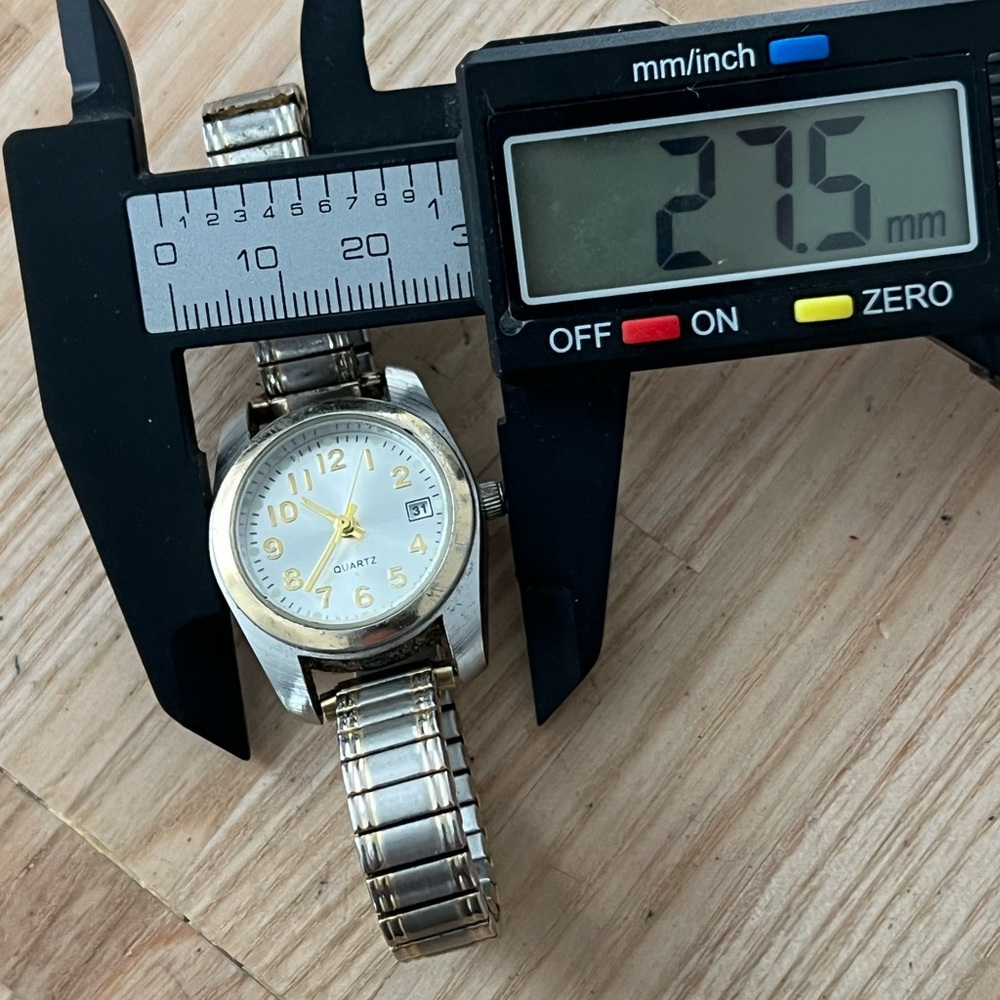 Fashion Watch Accutime Brand - Picture 7 of 9